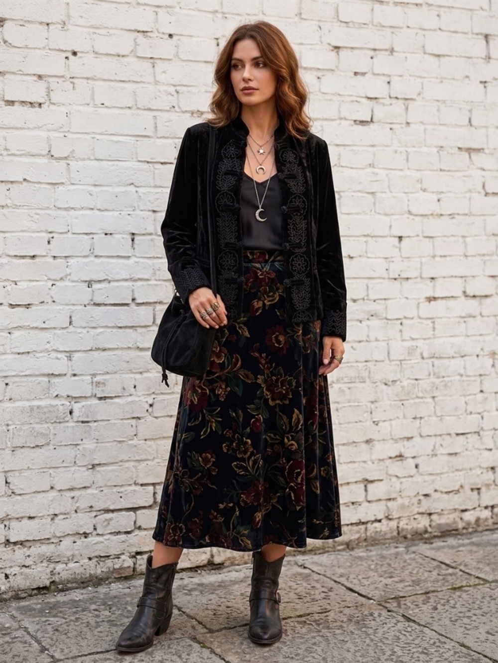 Vtg Black Velvet Embroidered Stand Collar Folk Jacket Whimsigoth Boho Size 6